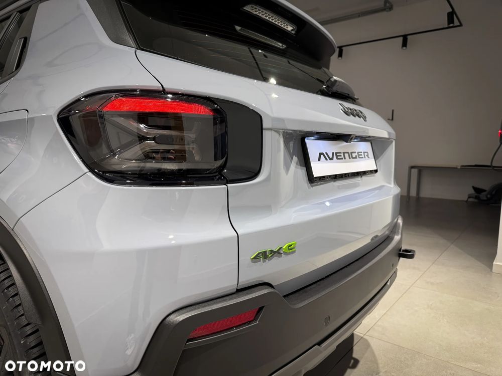 Jeep Avenger 1.2 T3 mHEV Upland 4xe eDCT6 - 7