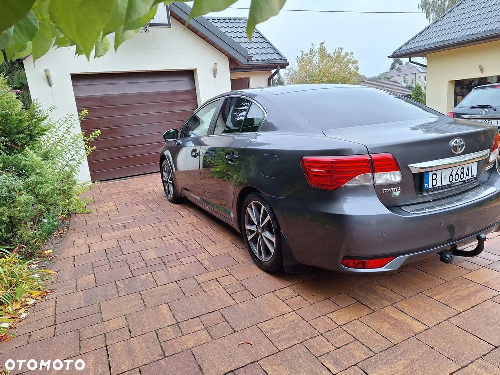 Toyota Avensis 2.0 Prestige NAVI - 9