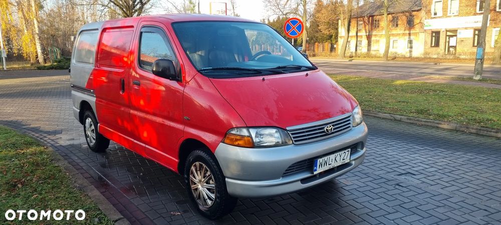 Toyota Hiace - 5