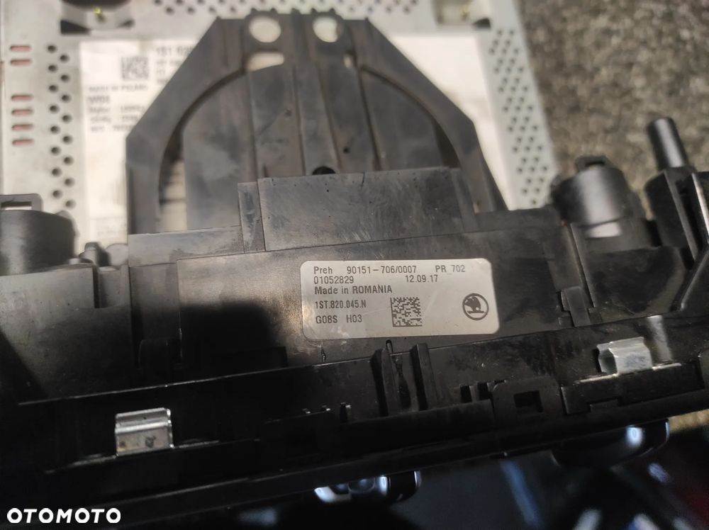 RADIO PANEL KLIMATYZCJI RAMKA ROZKODOWANE SKODA CITIGO LIFT 1ST820045N 1S0035867B SPRAWNE GWARANCJA WYSYŁKA !!!! - 2