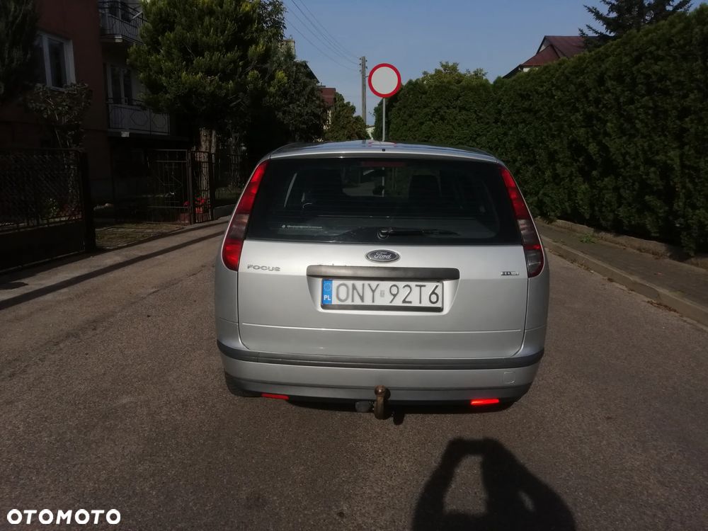 Ford Focus 1.6 TDCi Ambiente - 6
