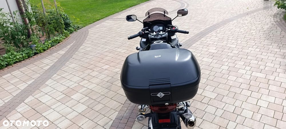 Suzuki GSX - 8