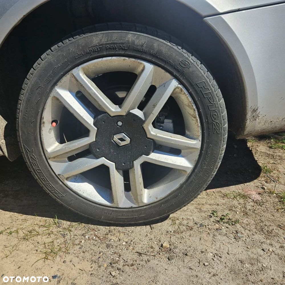 Koła  225/45 R17 / / RENAULT LAGUNA - 3