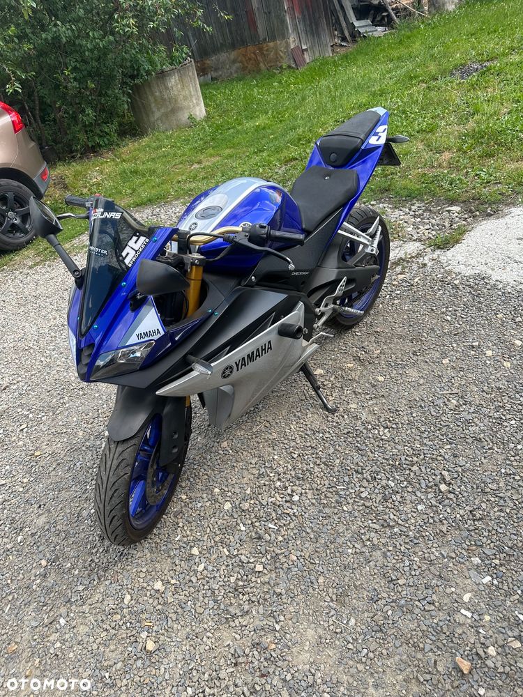 Yamaha YZF - 2