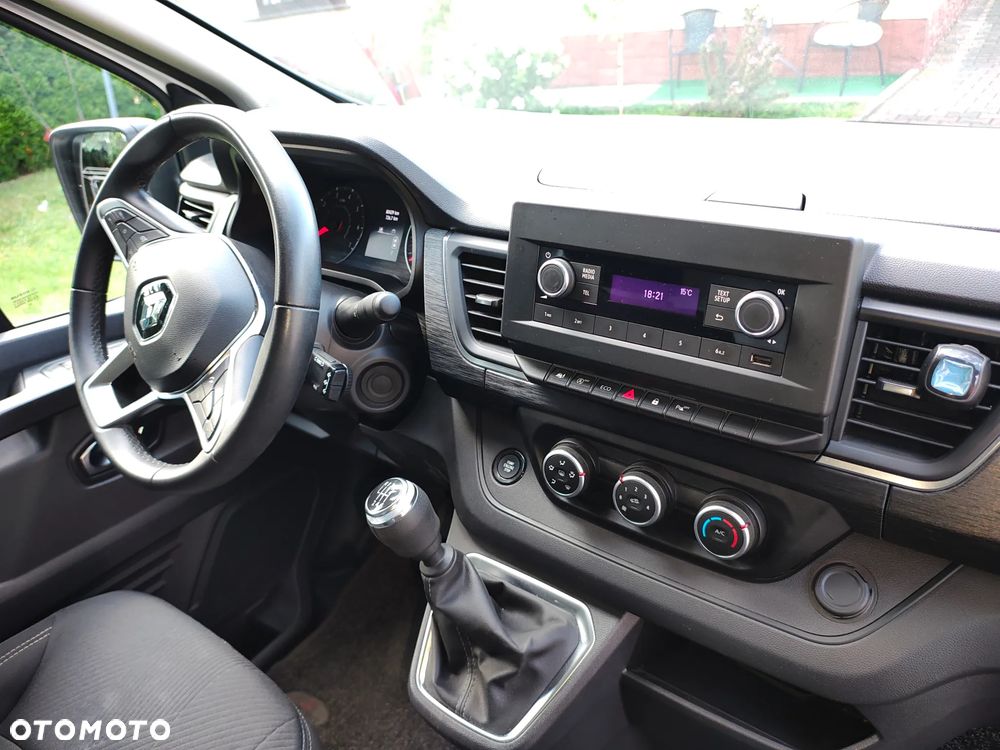 Renault Trafic - 13