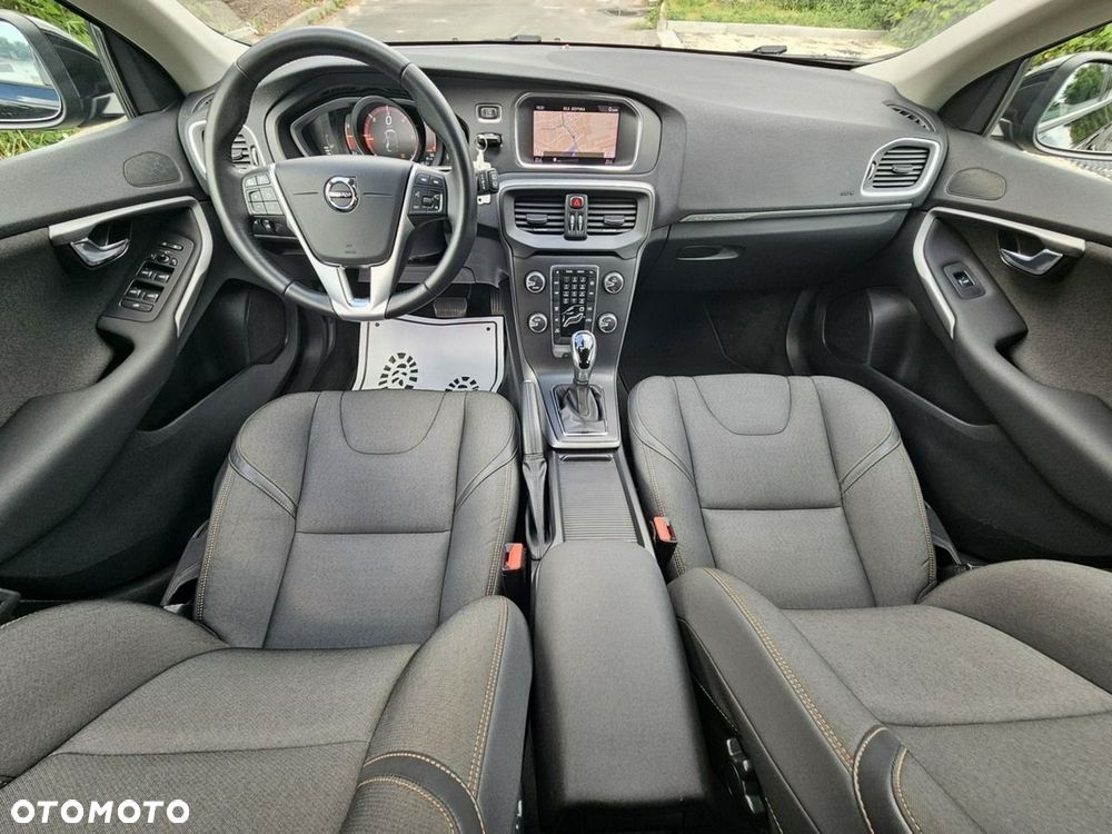 Volvo V40 D2 Geartronic Momentum - 8