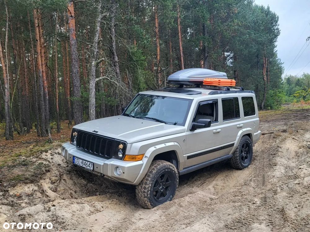 Jeep Commander 5.7 V8 HEMI Automatik Limited - 3