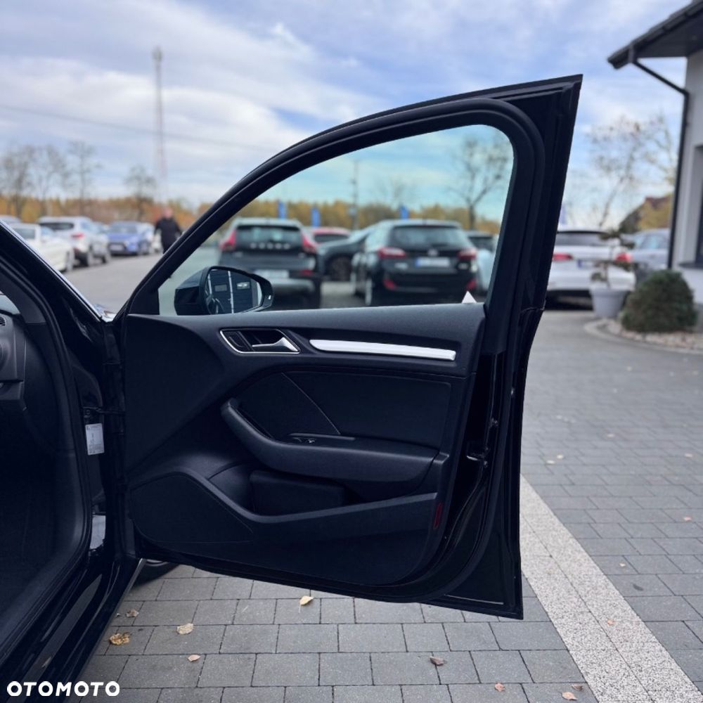 Audi A3 Sportback 2.0 TDI Ambiente S tronic - 25