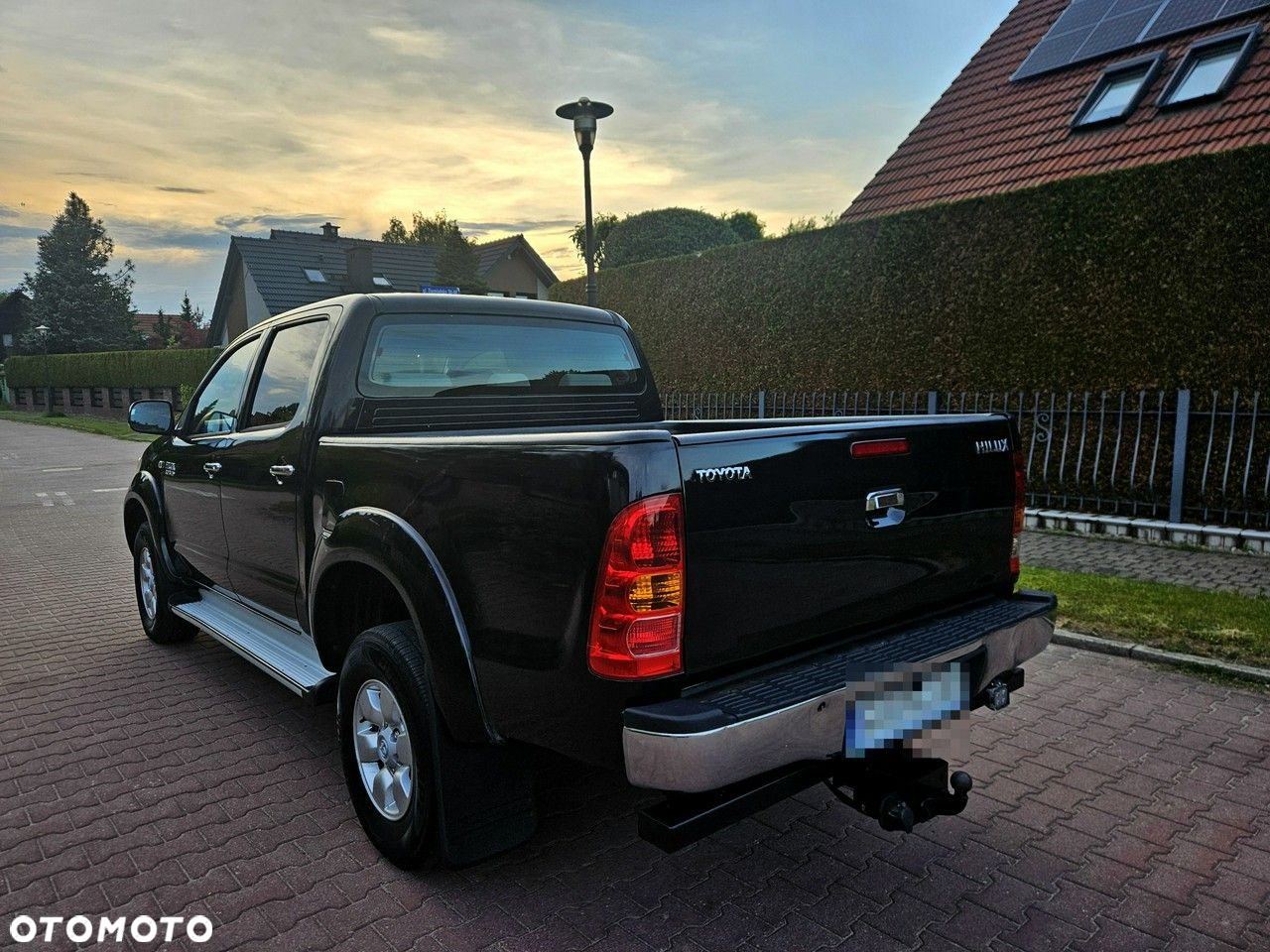 Toyota Hilux 4x4 Double Cab Autm Executive - 4