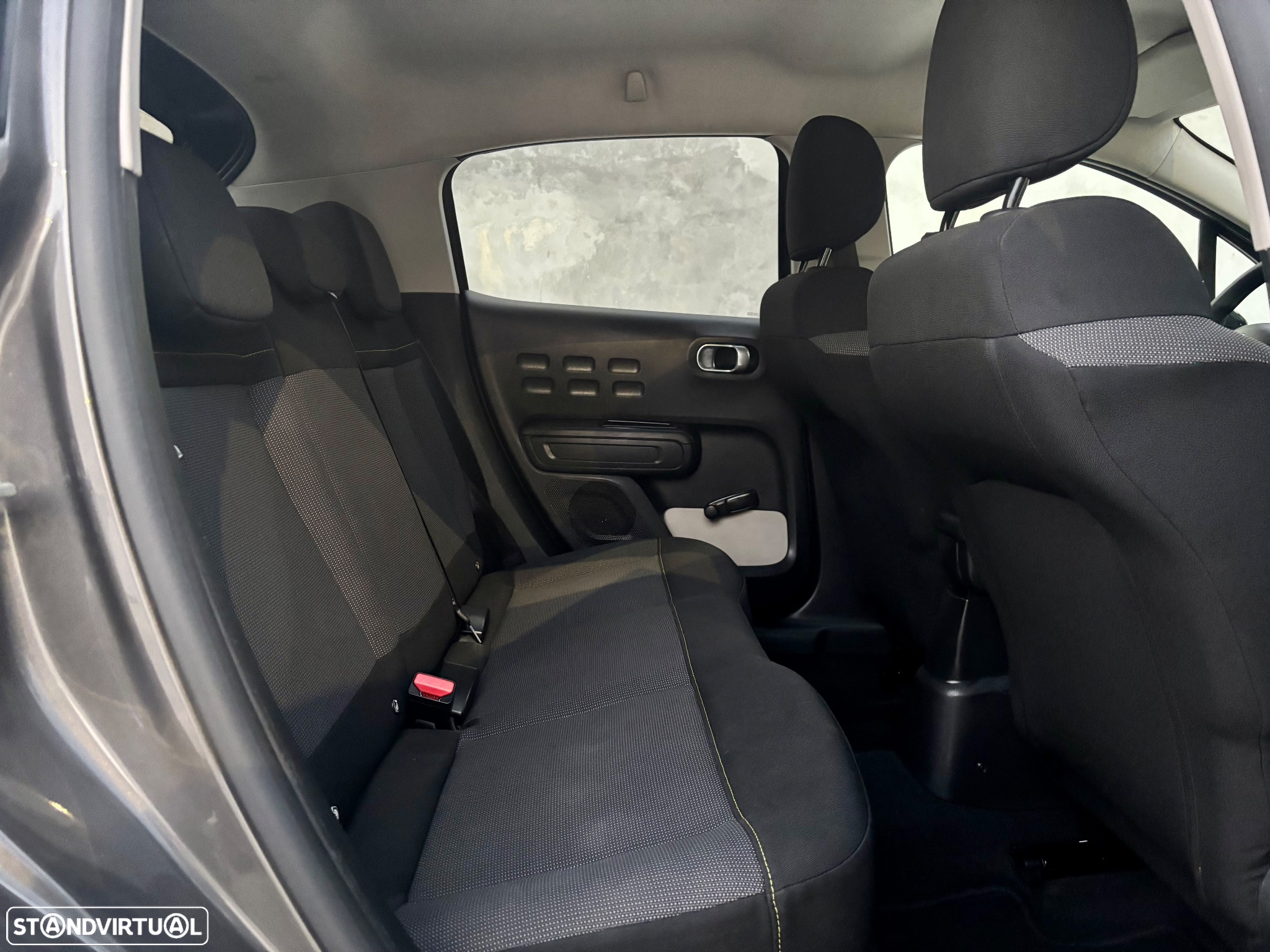 Citroën C3 1.2 PureTech Shine - 35