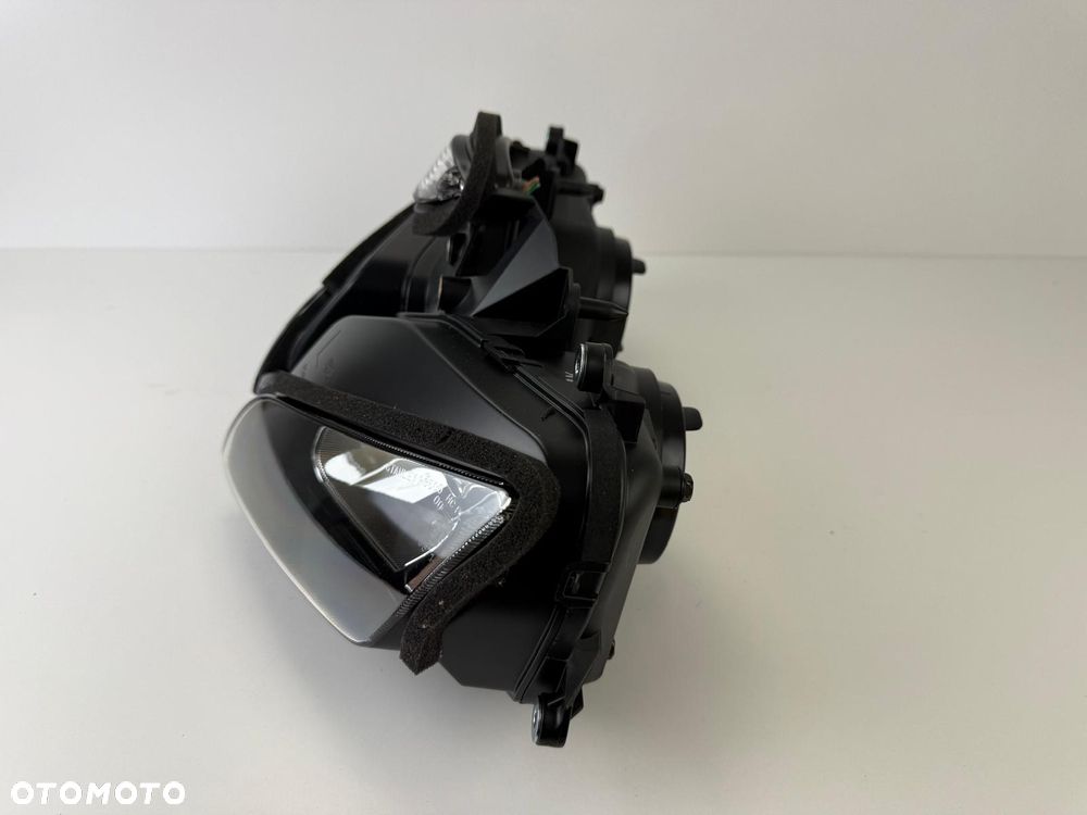 Przednia lampa reflektor Honda CBR 600RR PC37 2003-05 - 8