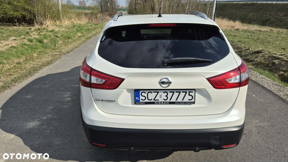 Nissan Qashqai 1.6 DIG-T N-Connecta - 4