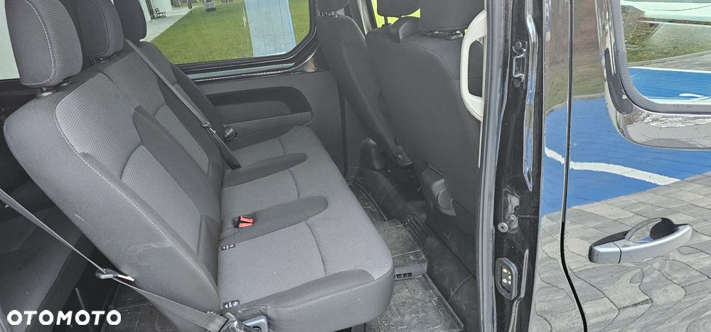 Renault Trafic 2.0 dCi - 11
