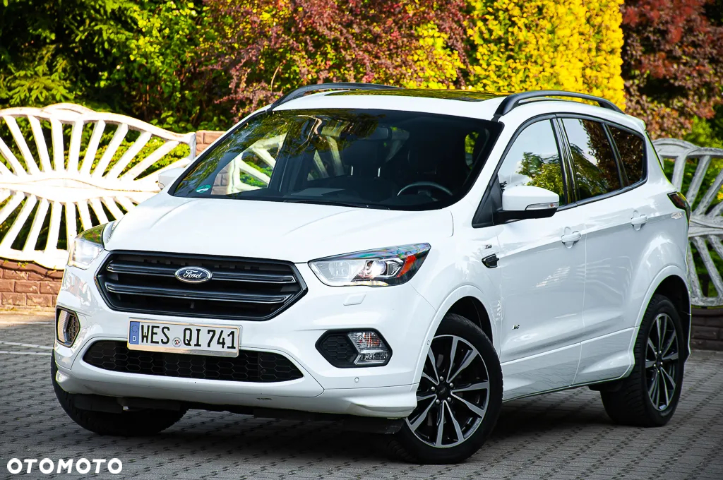 Ford Kuga 1.5 EcoBoost 4x4 ST-Line - 2