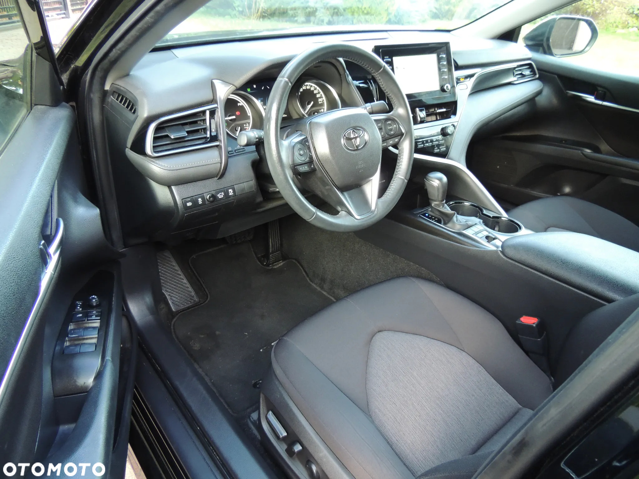 Toyota Camry 2.5 Hybrid Comfort CVT - 13