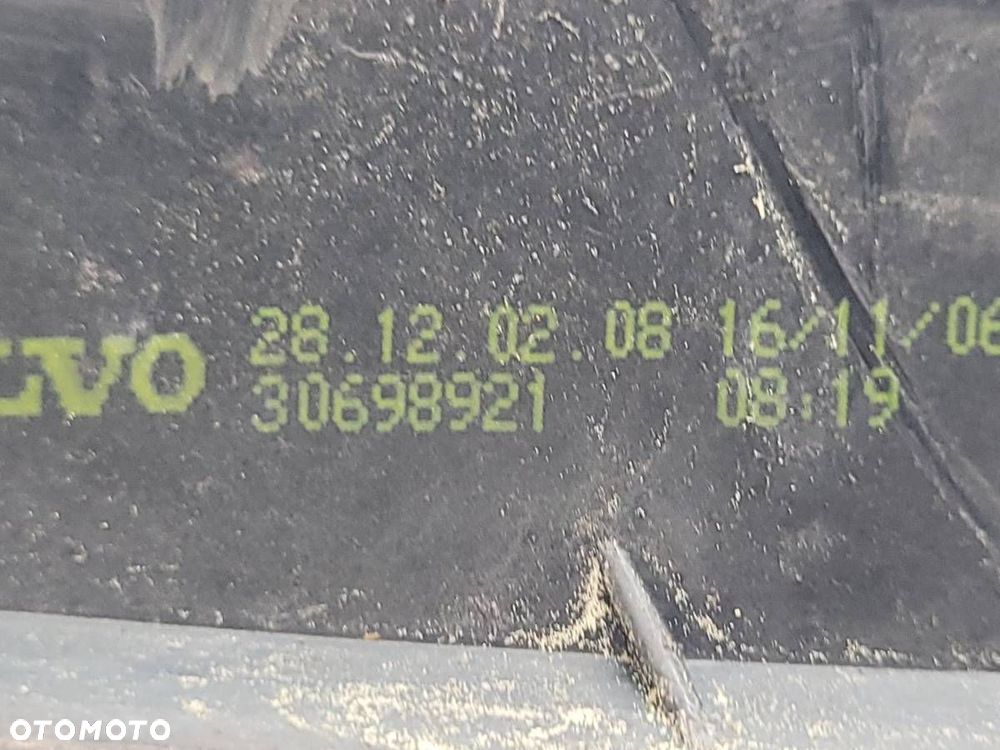 LAMPA TYŁ TYLNA PRAWA W BŁOTNIK VOLVO V50 KOMBI EU 30698921 - 12