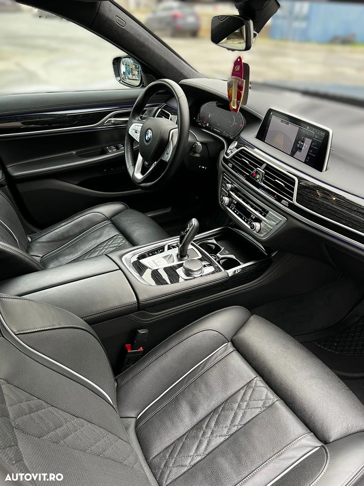 BMW Seria 7 730d xDrive MHEV - 7