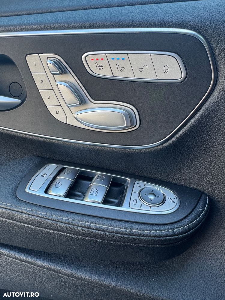 Mercedes-Benz V 300 d lang 4Matic 9G-TRONIC Exclusive - 25