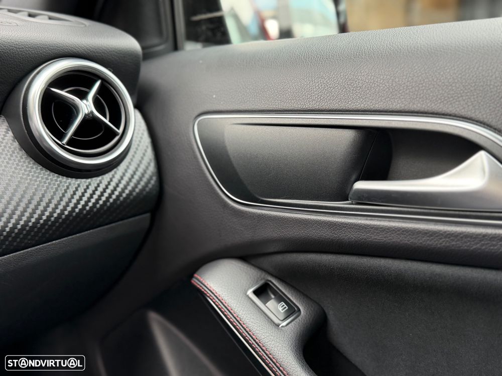 Mercedes-Benz A 180 CDi BE AMG Line - 18