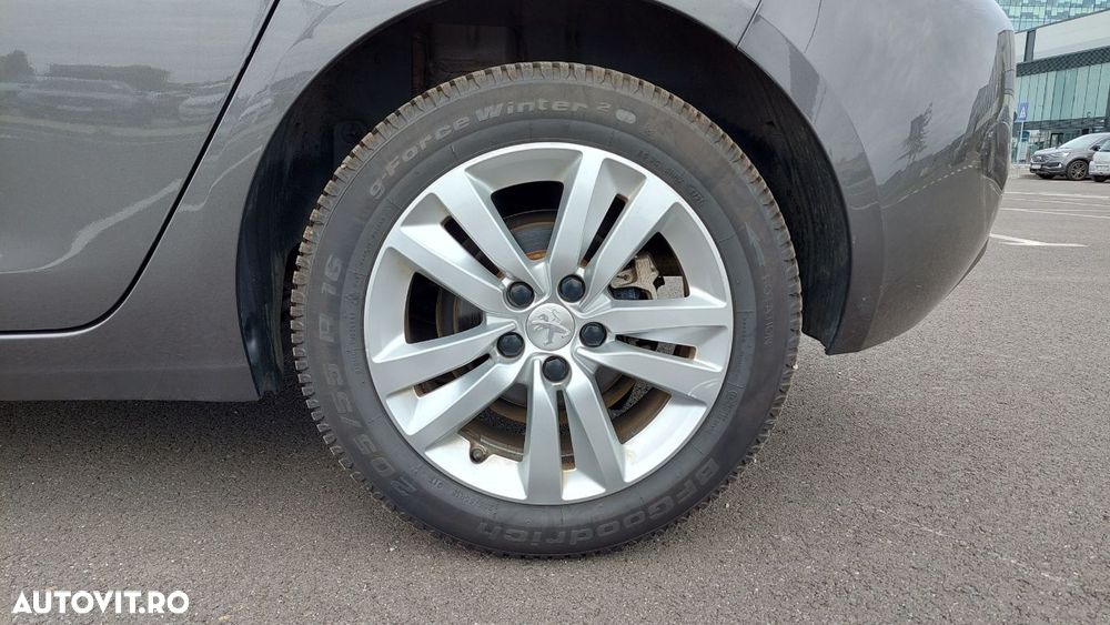 Peugeot 308 - 16
