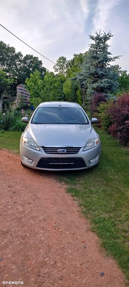 Ford Mondeo 2.0 Ghia X - 2