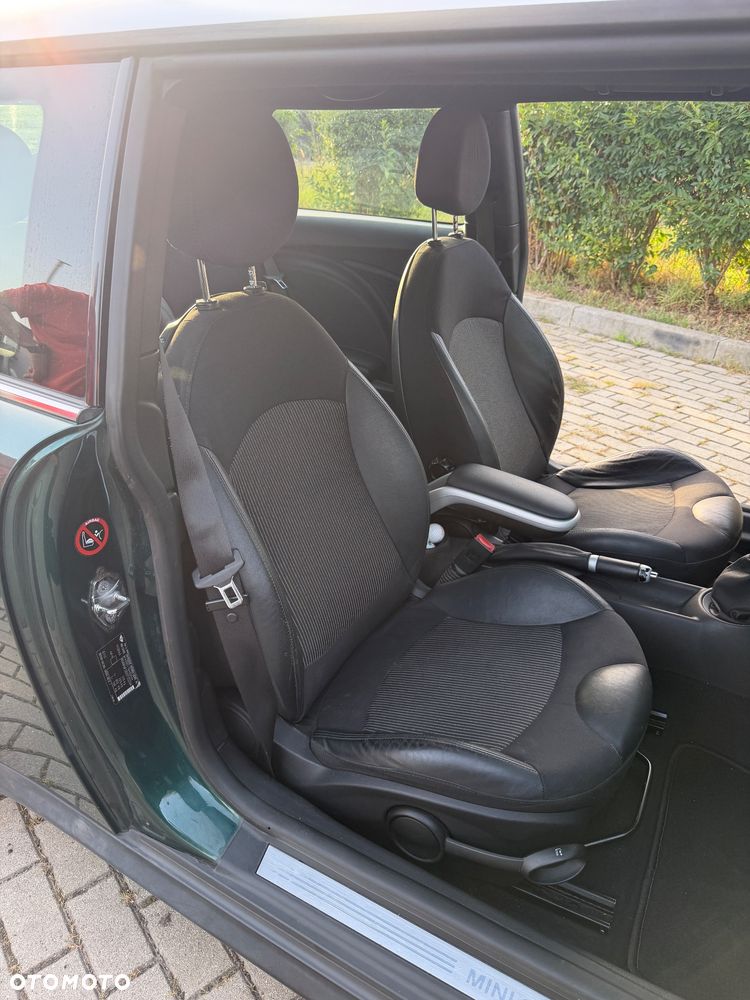 MINI Cooper Standard - 18