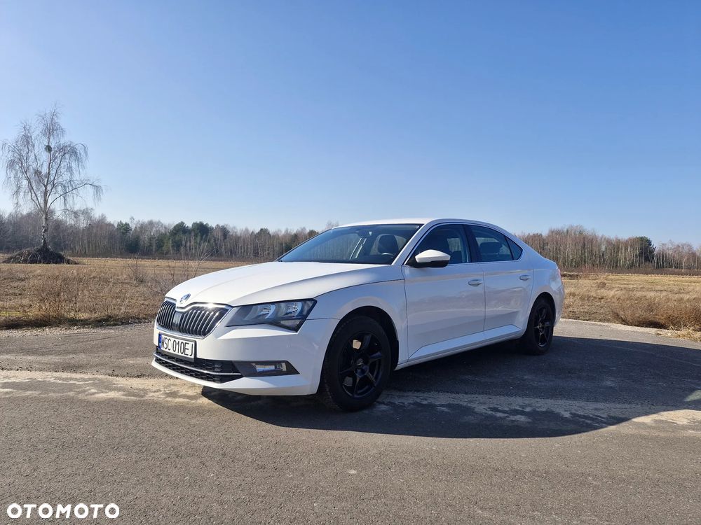 Skoda Superb 1.6 TDI DSG Ambition - 4