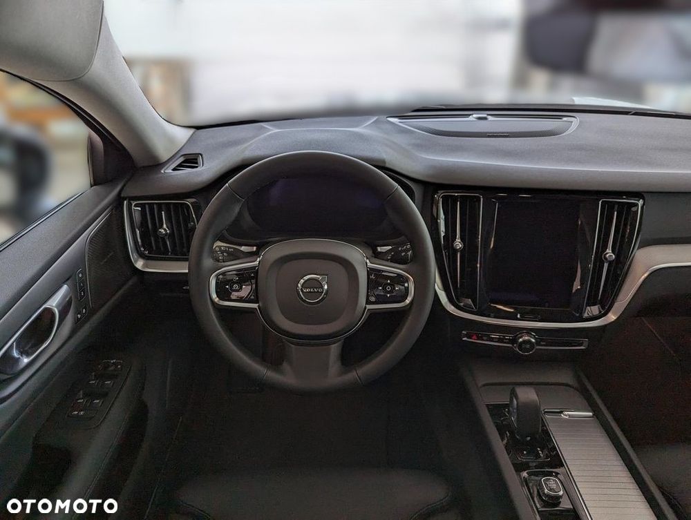 Volvo V60 B4 B Plus Dark - 11
