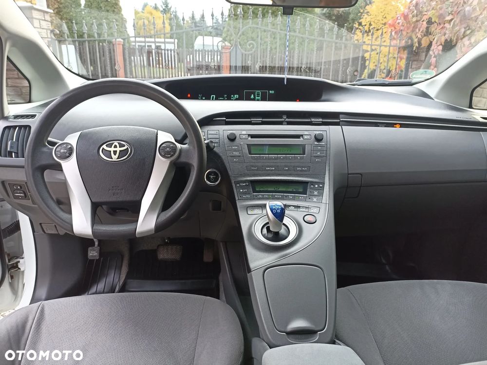 Toyota Prius - 18
