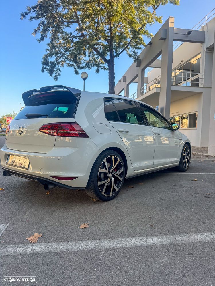 VW Golf 2.0 TSi GTi Performance - 11