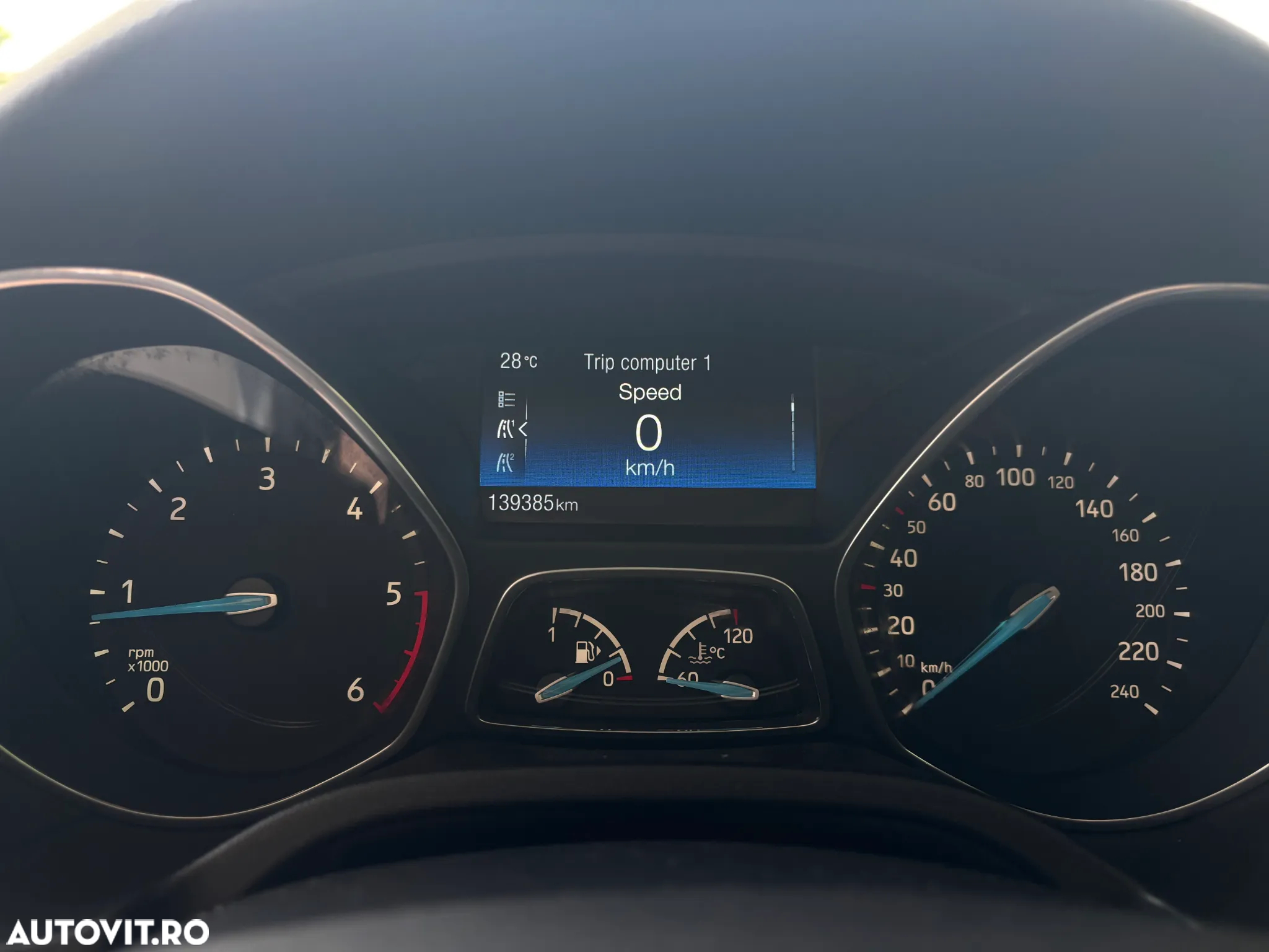 Ford Focus 1.5 EcoBlue Connected - 15