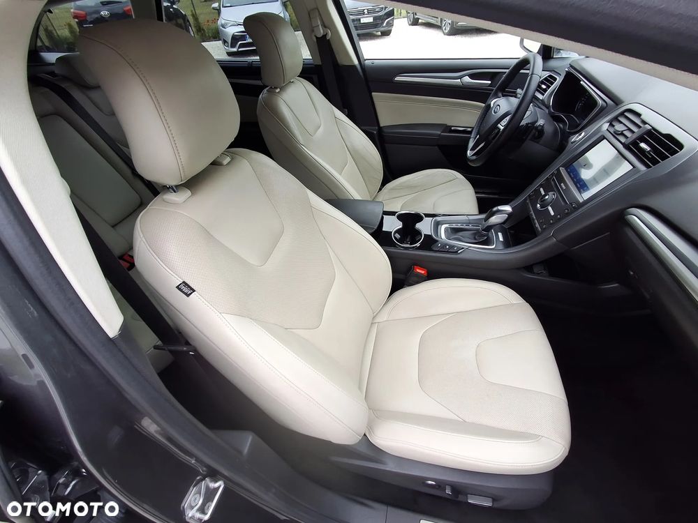 Ford Mondeo - 19