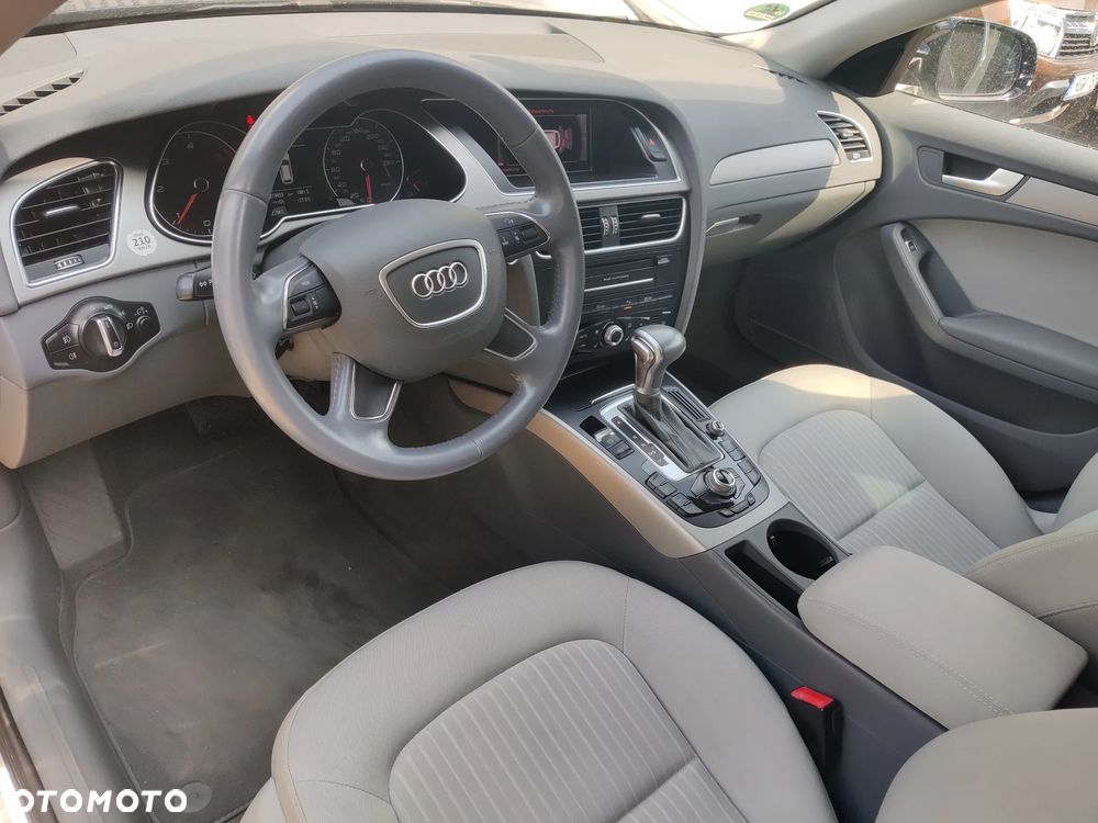 Audi A4 Avant - 16