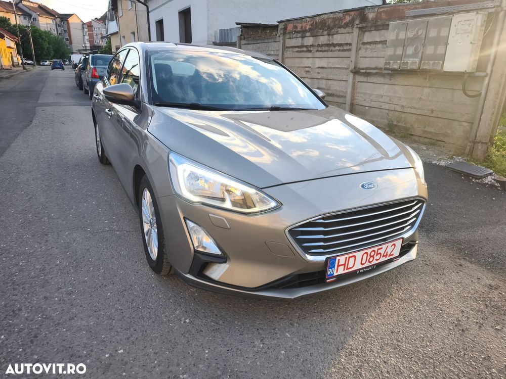 Ford Focus 1.5 EcoBlue Start-Stopp-System TITANIUM STYLE - 2