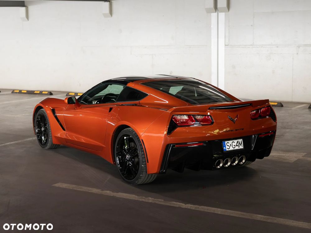 Chevrolet Corvette - 8