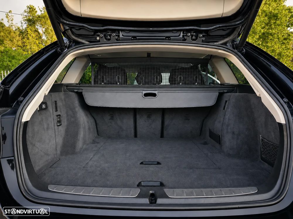 BMW 318 d Auto Line Sport - 14