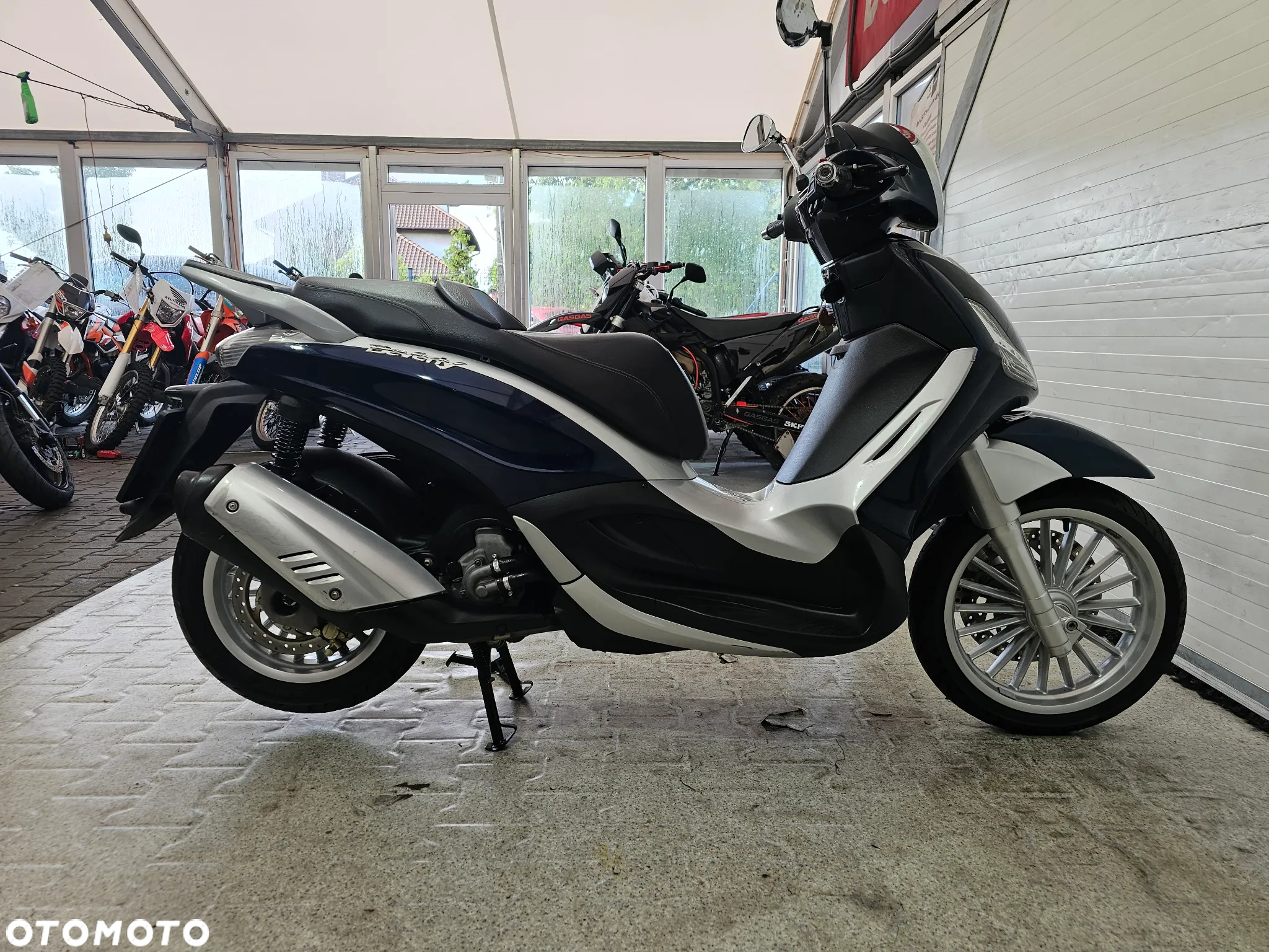 Piaggio Beverly - 27