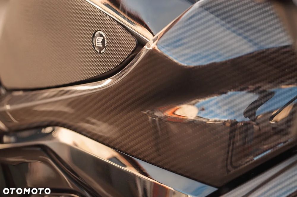 BMW S - 16