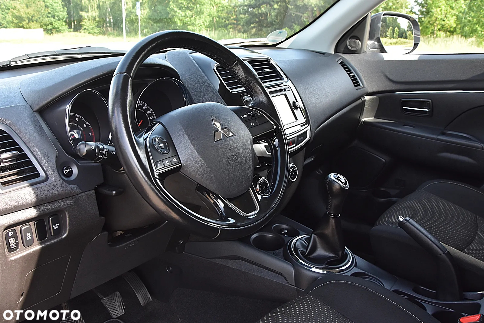 Mitsubishi ASX 1.6 2WD Diamant Edition+ - 17