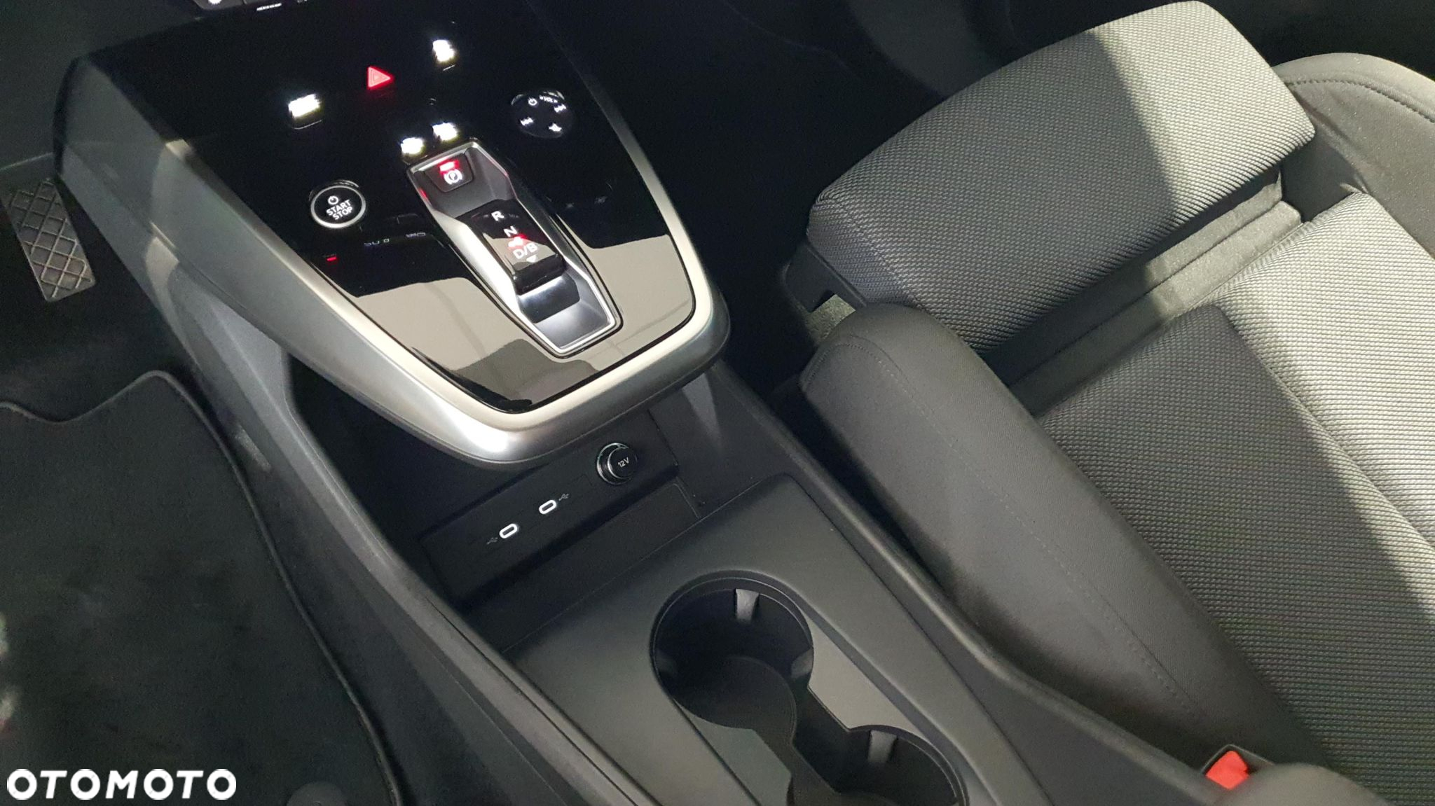 Audi Q4 e-tron - 15