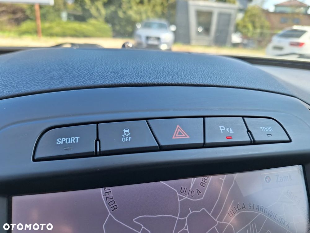 Opel Insignia 2.0 CDTI 4x4 ecoFLEX Start/Stop Innovation - 32