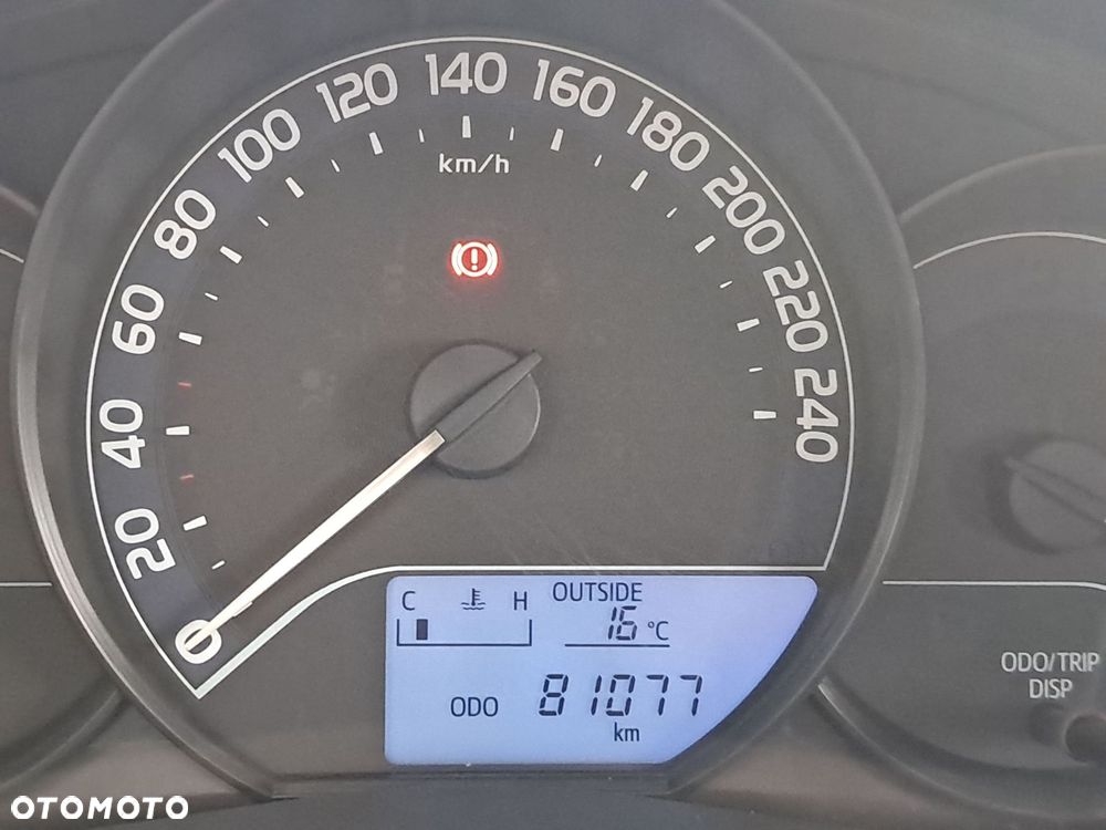 Toyota Auris 1.33 VVT-i Active - 20