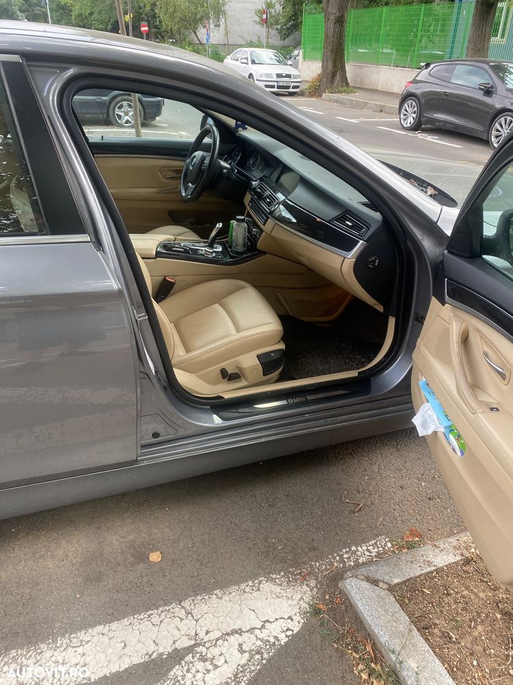 BMW Seria 5 525d xDrive - 6