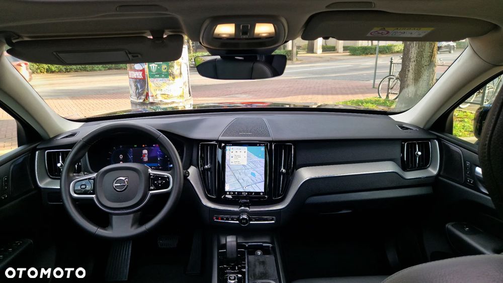 Volvo XC 60 B4 D AWD Plus Dark - 27