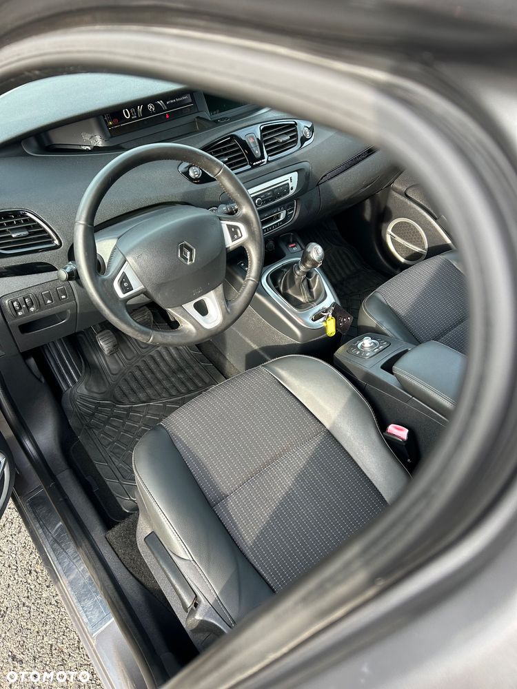 Renault Scenic - 13