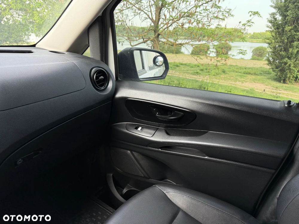 Mercedes-Benz Vito - 21