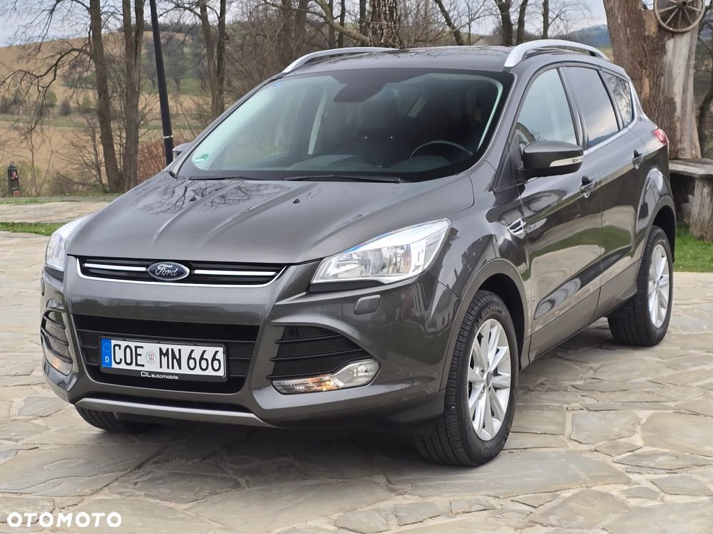 Ford Kuga 2.0 TDCi 2x4 Titanium - 6