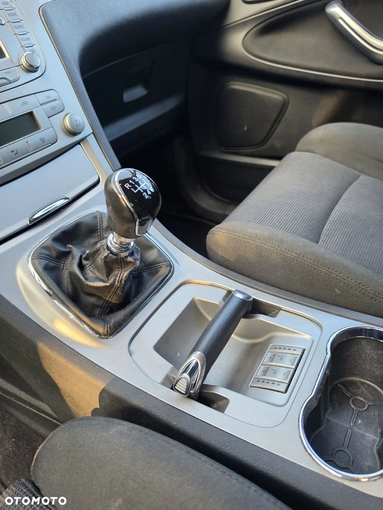 Ford S-Max - 18