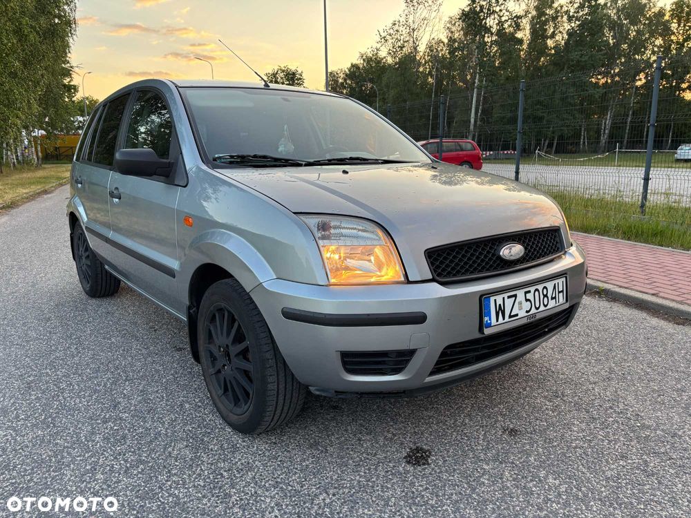 Ford Inny - 2