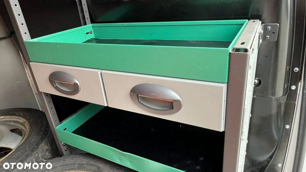 Volkswagen Transporter - 16